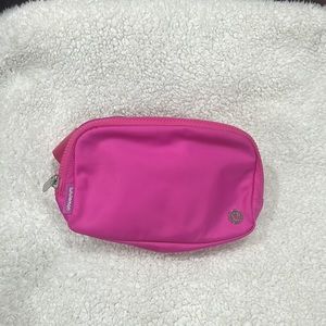 Lululemon EBB in SONIC PINK. **Shopping bag included